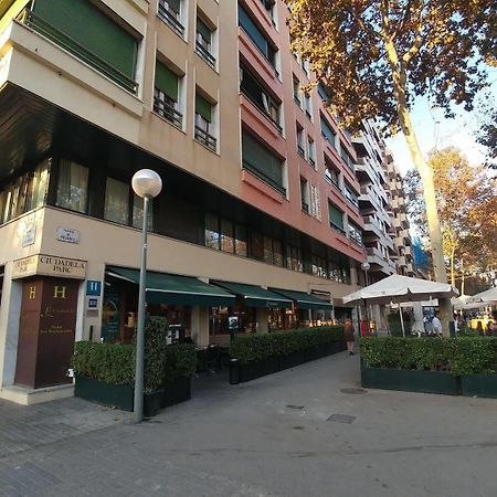 מלון ברצלונה La Ciudadela מראה חיצוני תמונה